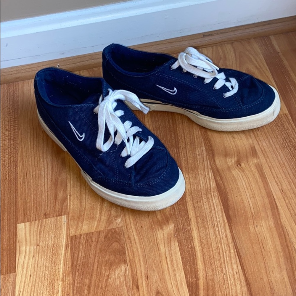 Vintage Nike Sneakers Navy